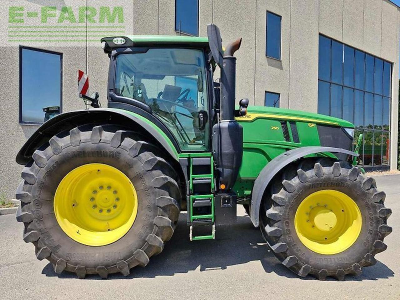 John Deere 6r 250 - Traktors: foto 5 John Deere 6r 250 - Traktors: foto 5