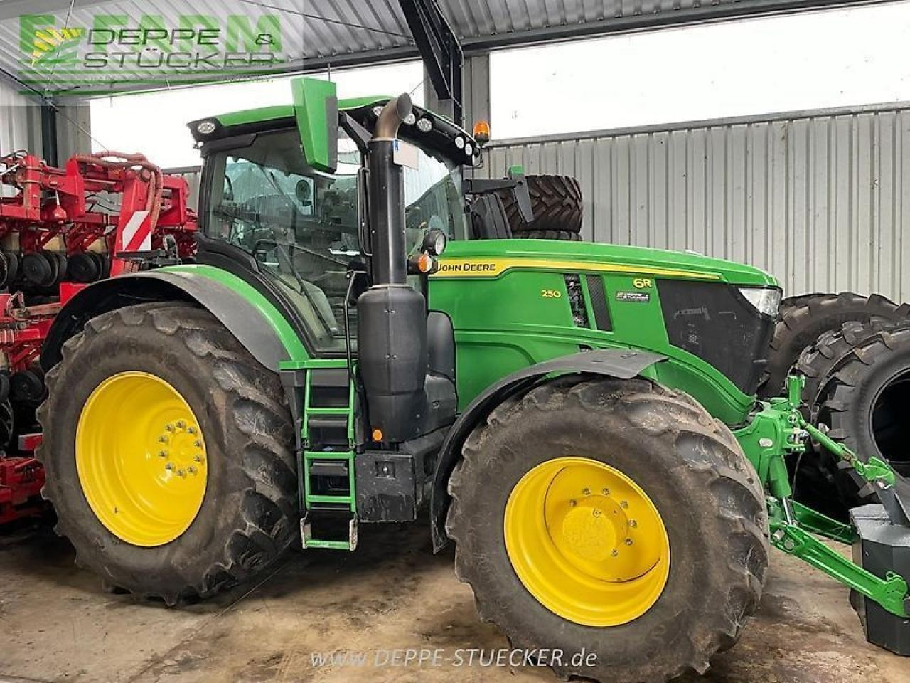 John Deere 6r 250 - Traktors: foto 1 John Deere 6r 250 - Traktors: foto 1