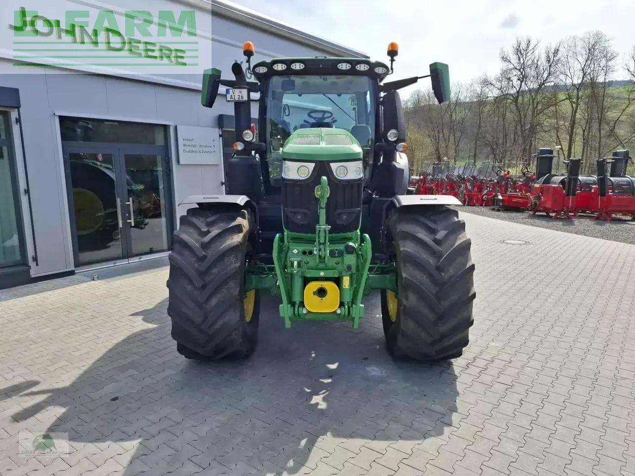 John Deere 6r 250 - command pro - Traktors: foto 2 John Deere 6r 250 - command pro - Traktors: foto 2