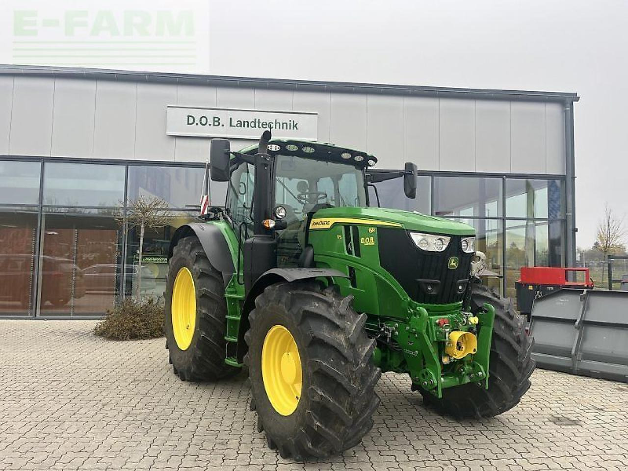 John Deere 6r175 6r 175 6175r - Traktors: foto 1 John Deere 6r175 6r 175 6175r - Traktors: foto 1