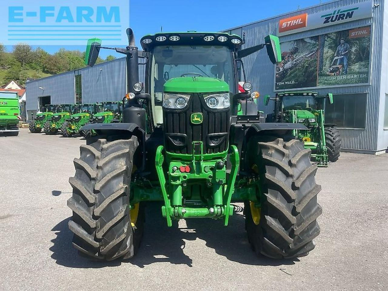 John Deere 6r215 / 6r 215 - Traktors: foto 3 John Deere 6r215 / 6r 215 - Traktors: foto 3