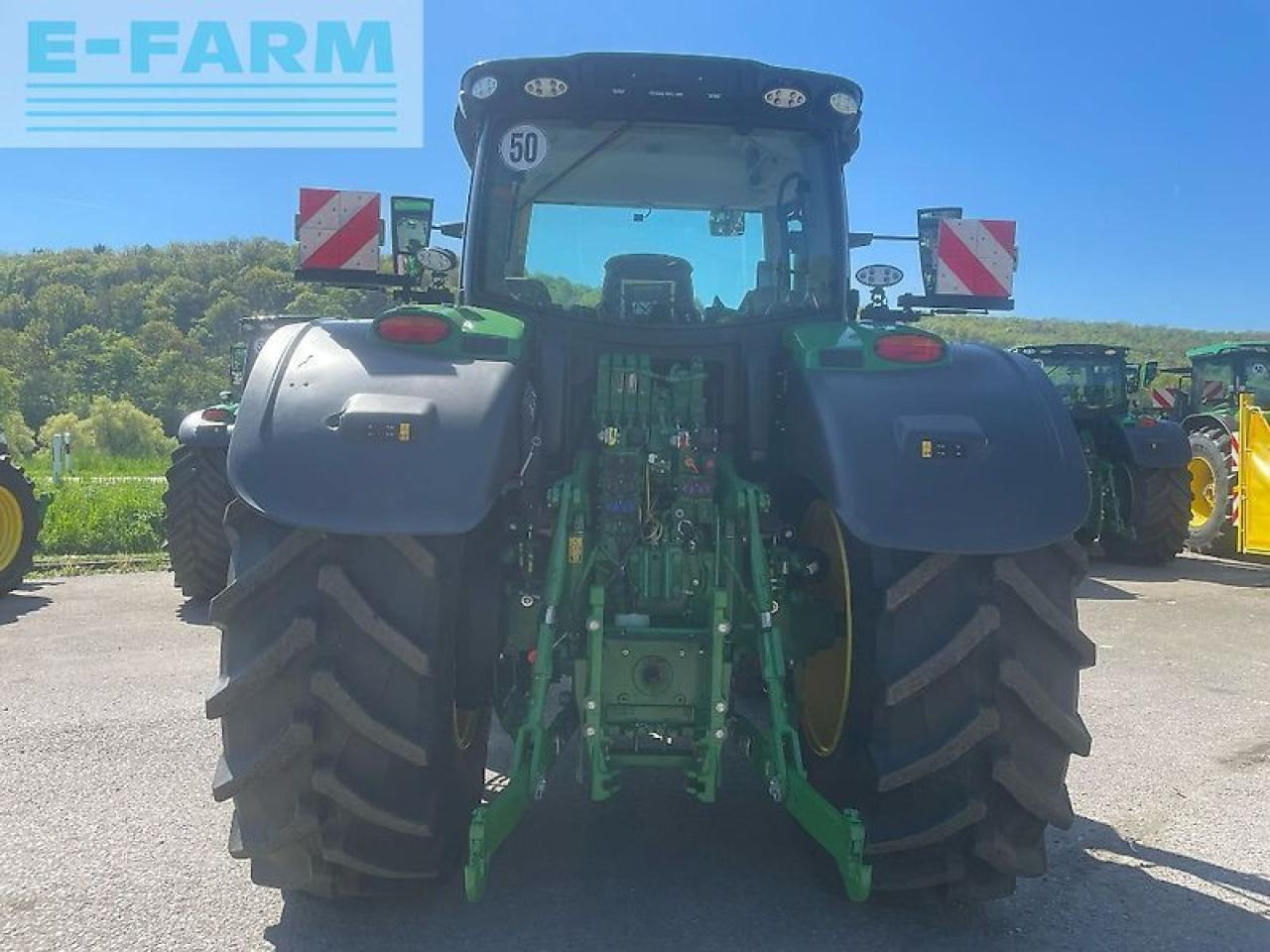 John Deere 6r215 / 6r 215 - Traktors: foto 4 John Deere 6r215 / 6r 215 - Traktors: foto 4