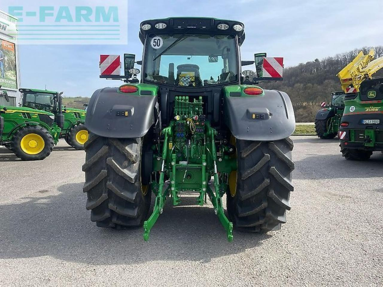 John Deere 6r215 / 6r 215 - Traktors: foto 4 John Deere 6r215 / 6r 215 - Traktors: foto 4