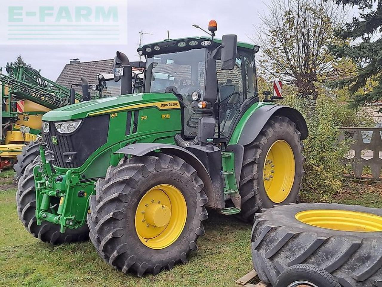 John Deere 6r250 - Traktors: foto 4 John Deere 6r250 - Traktors: foto 4
