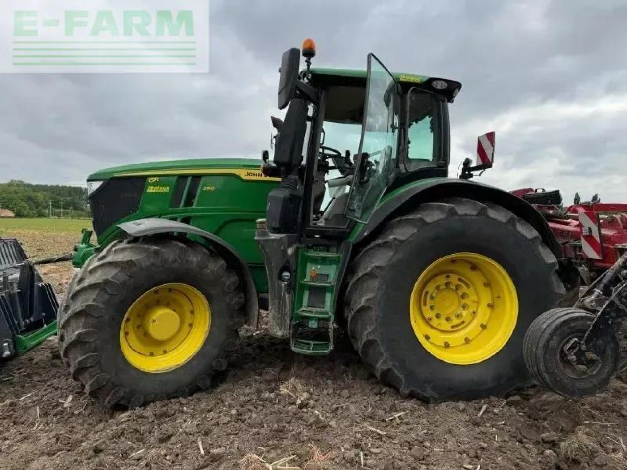 John Deere 6r250 - Traktors: foto 2 John Deere 6r250 - Traktors: foto 2