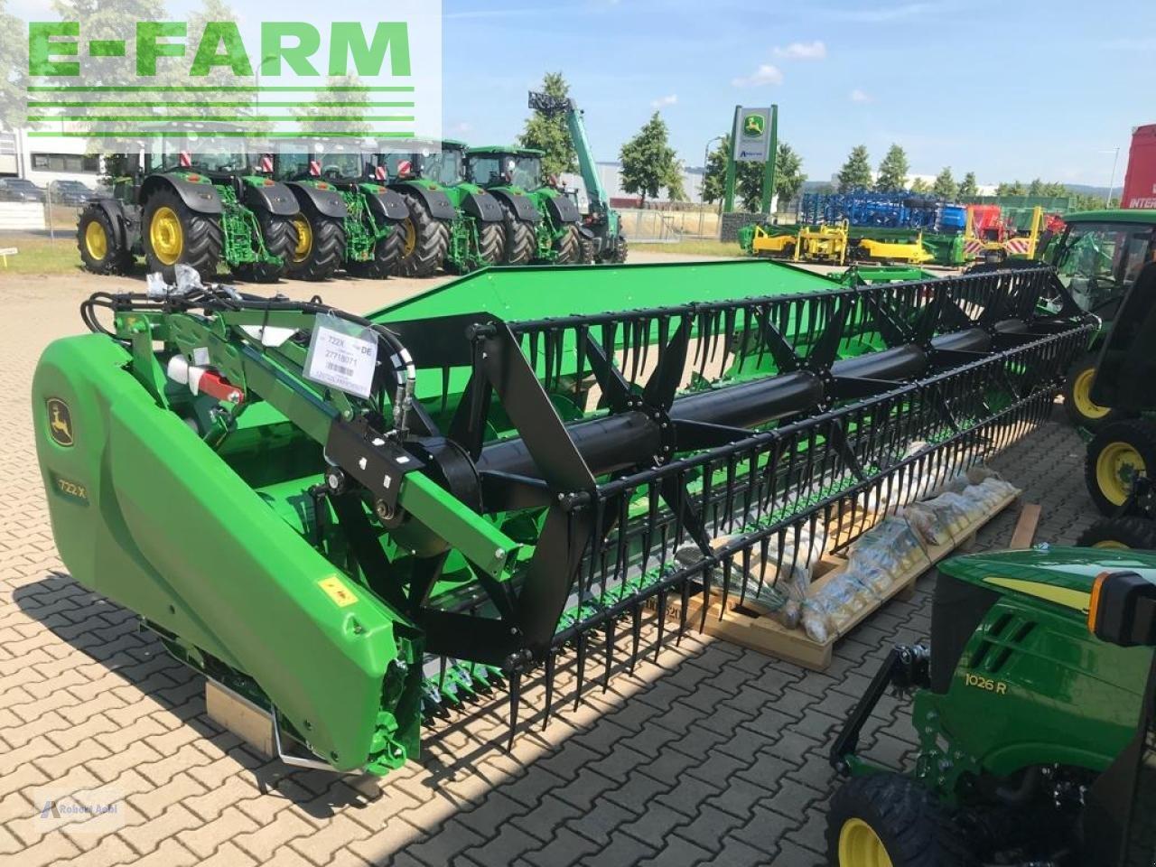 John Deere 722x - Labības heders: foto 1 John Deere 722x - Labības heders: foto 1