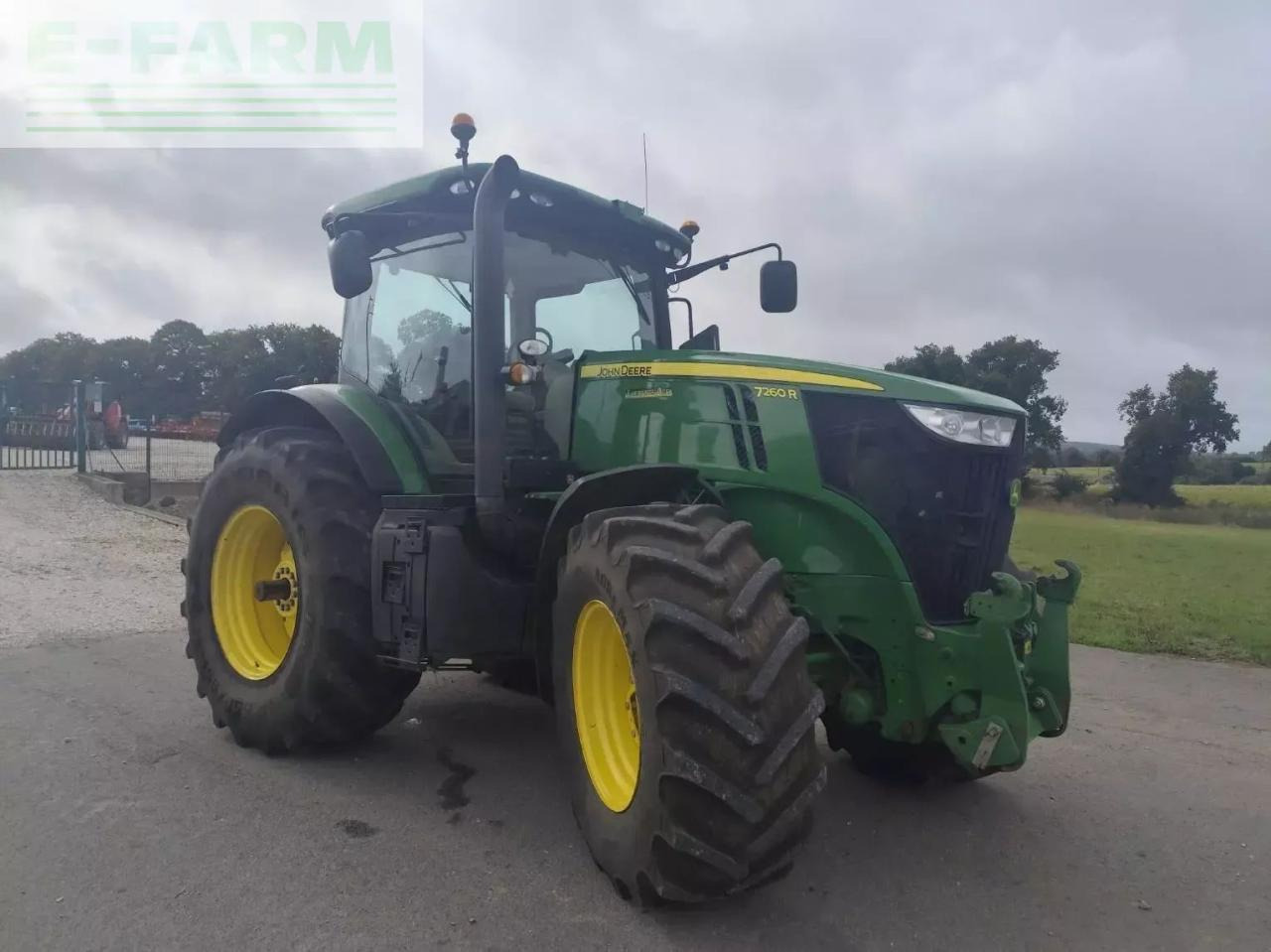 John Deere 7260r - Traktors: foto 1 John Deere 7260r - Traktors: foto 1