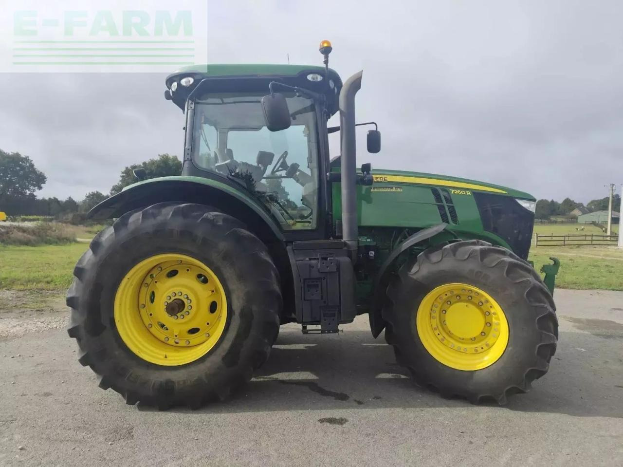 John Deere 7260r - Traktors: foto 2 John Deere 7260r - Traktors: foto 2