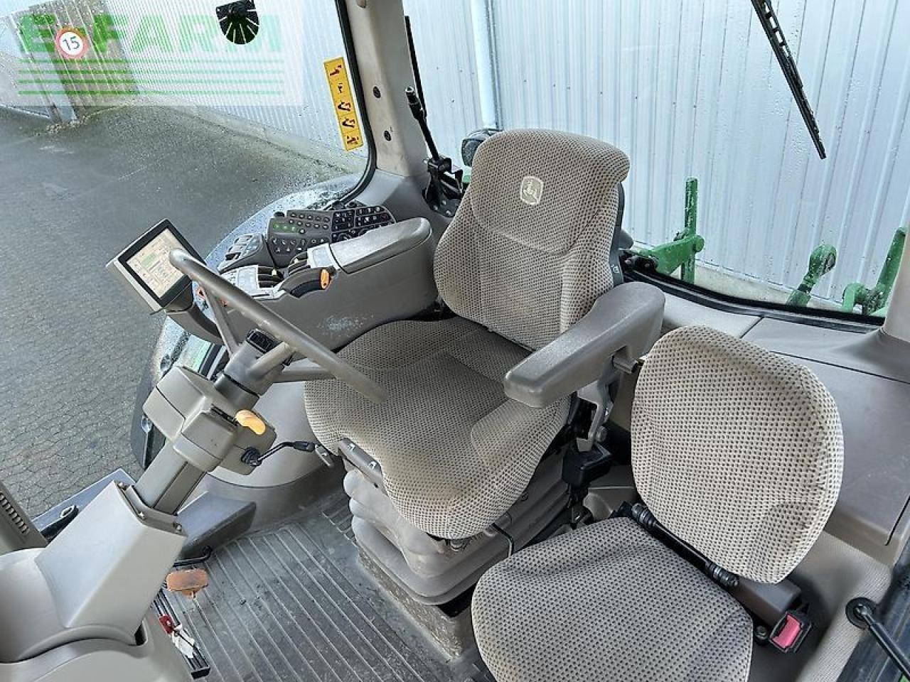 Traktors John Deere 7280r: foto 15