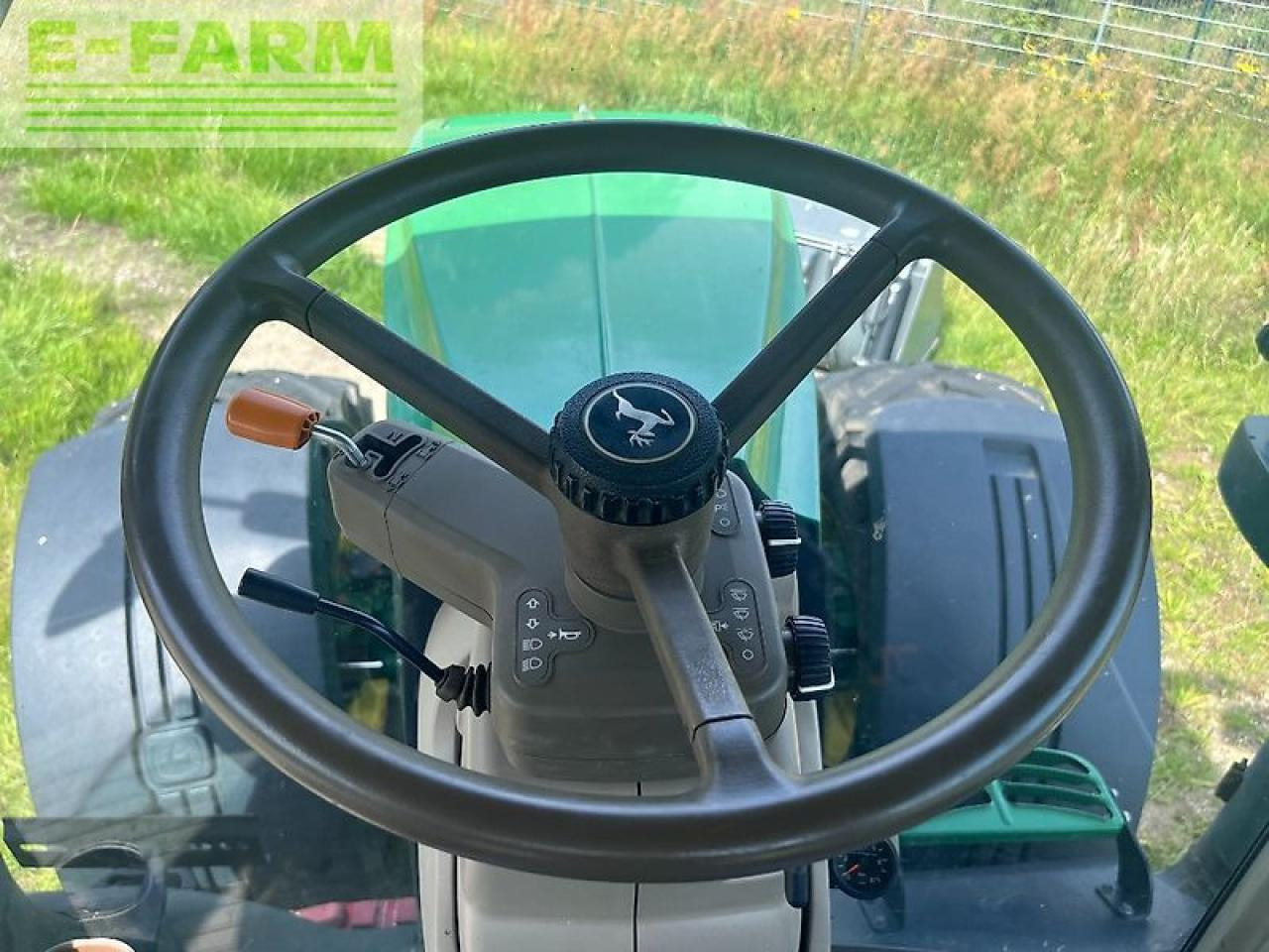 Traktors John Deere 7290r: foto 15