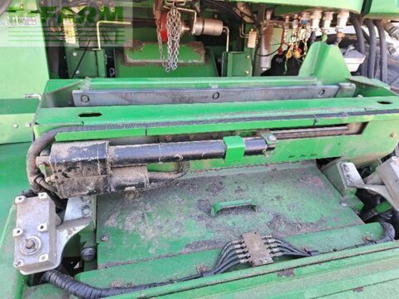 Lopbarības kombains John Deere 7750: foto 6