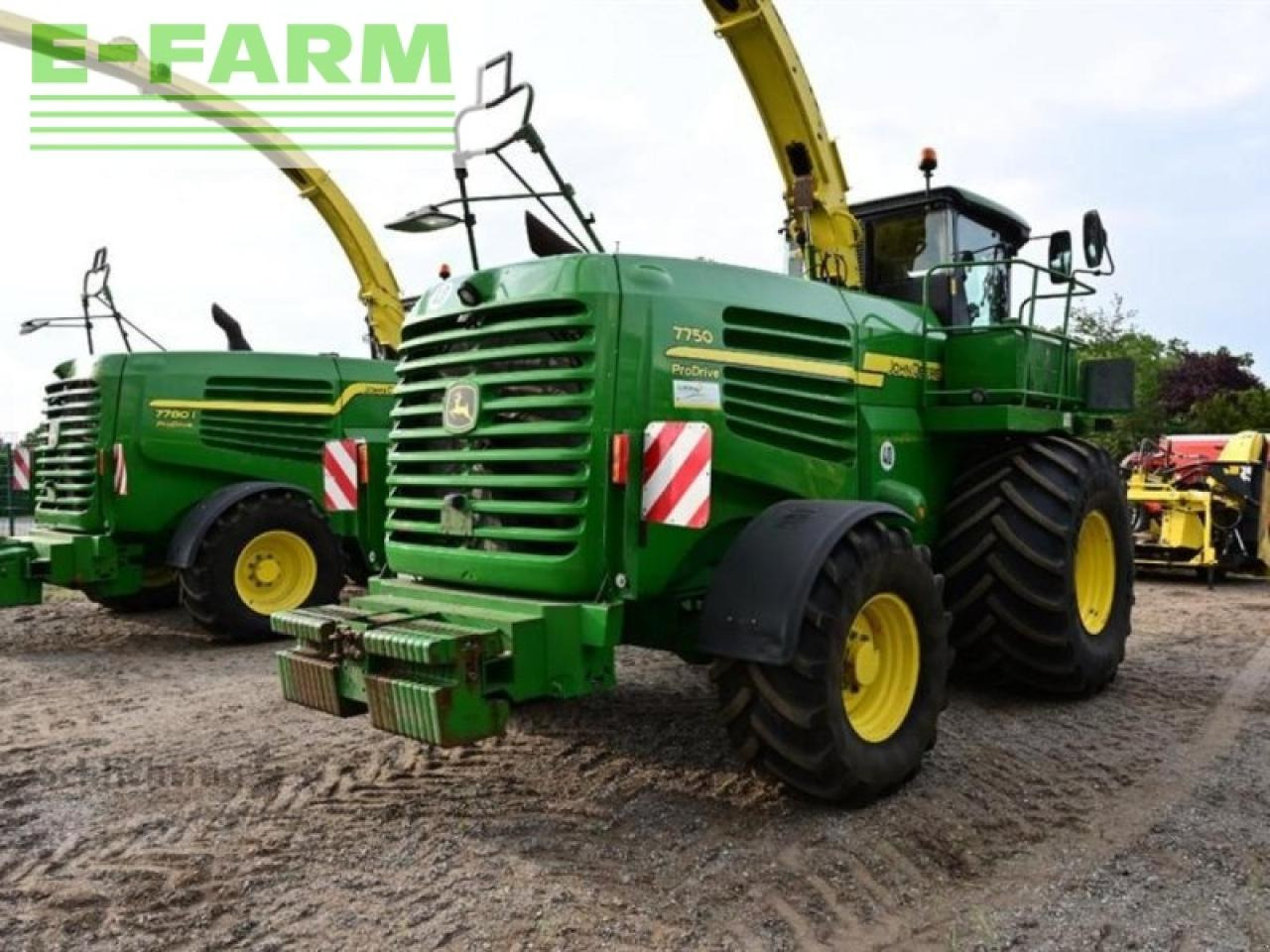 John Deere 7750i prodrive - Lopbarības kombains: foto 5 John Deere 7750i prodrive - Lopbarības kombains: foto 5
