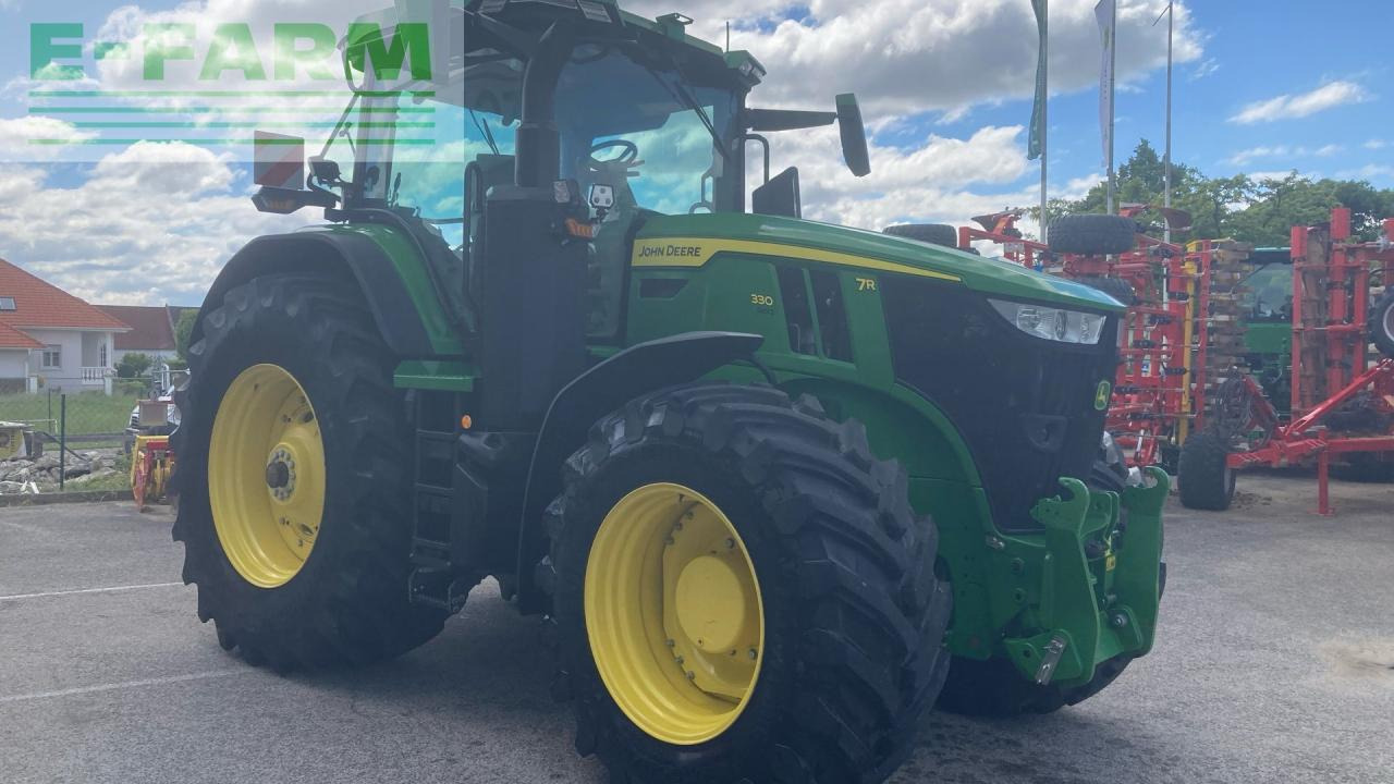 John Deere 7R 330 - Traktors: foto 4 John Deere 7R 330 - Traktors: foto 4