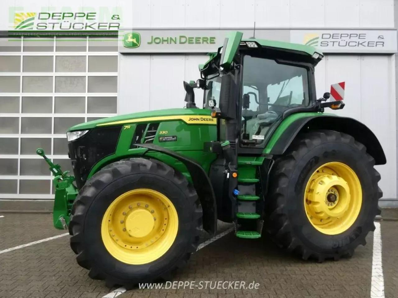 John Deere 7r 330 - Traktors: foto 2 John Deere 7r 330 - Traktors: foto 2