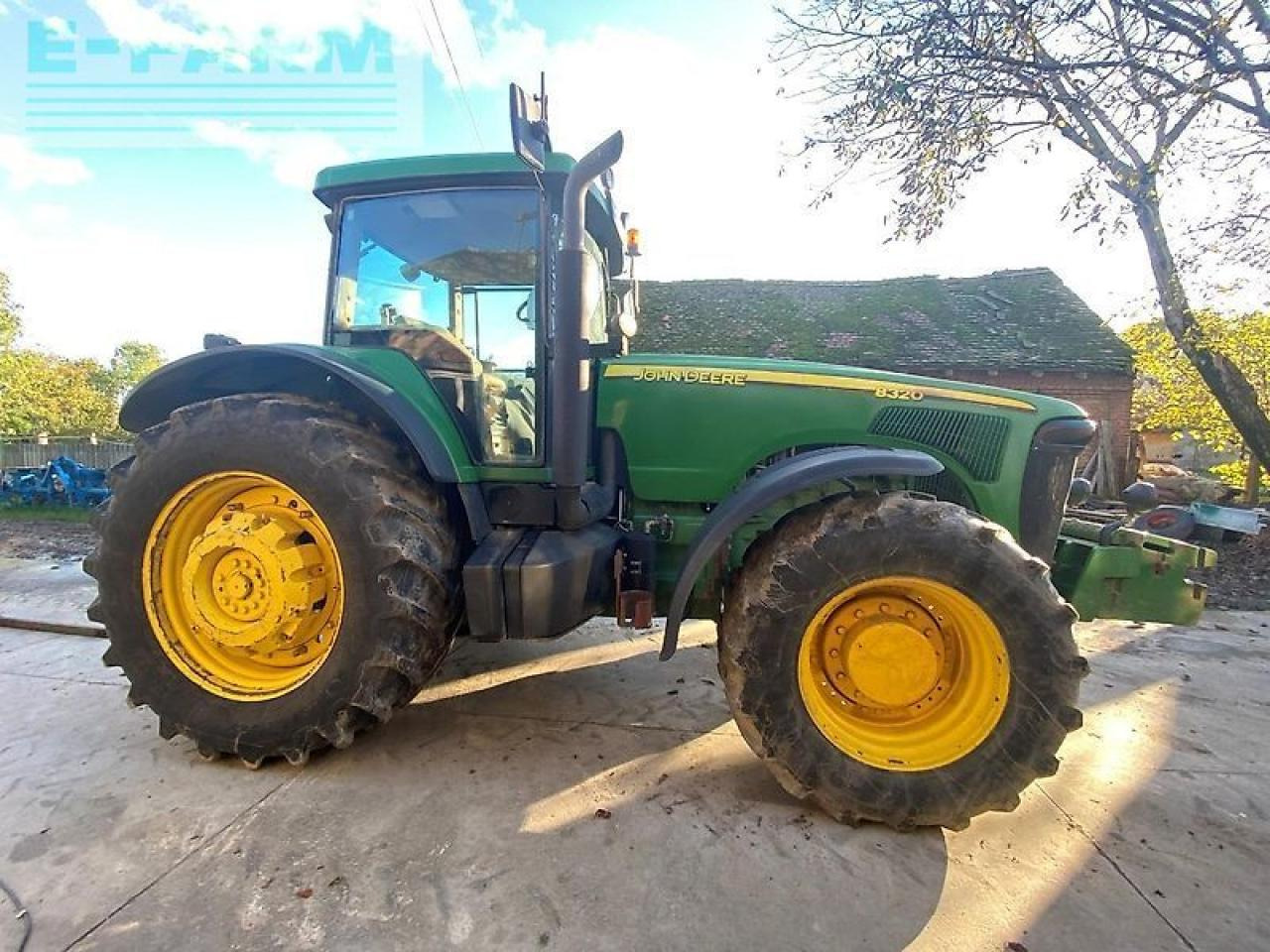 John Deere 8320 - Traktors: foto 3 John Deere 8320 - Traktors: foto 3