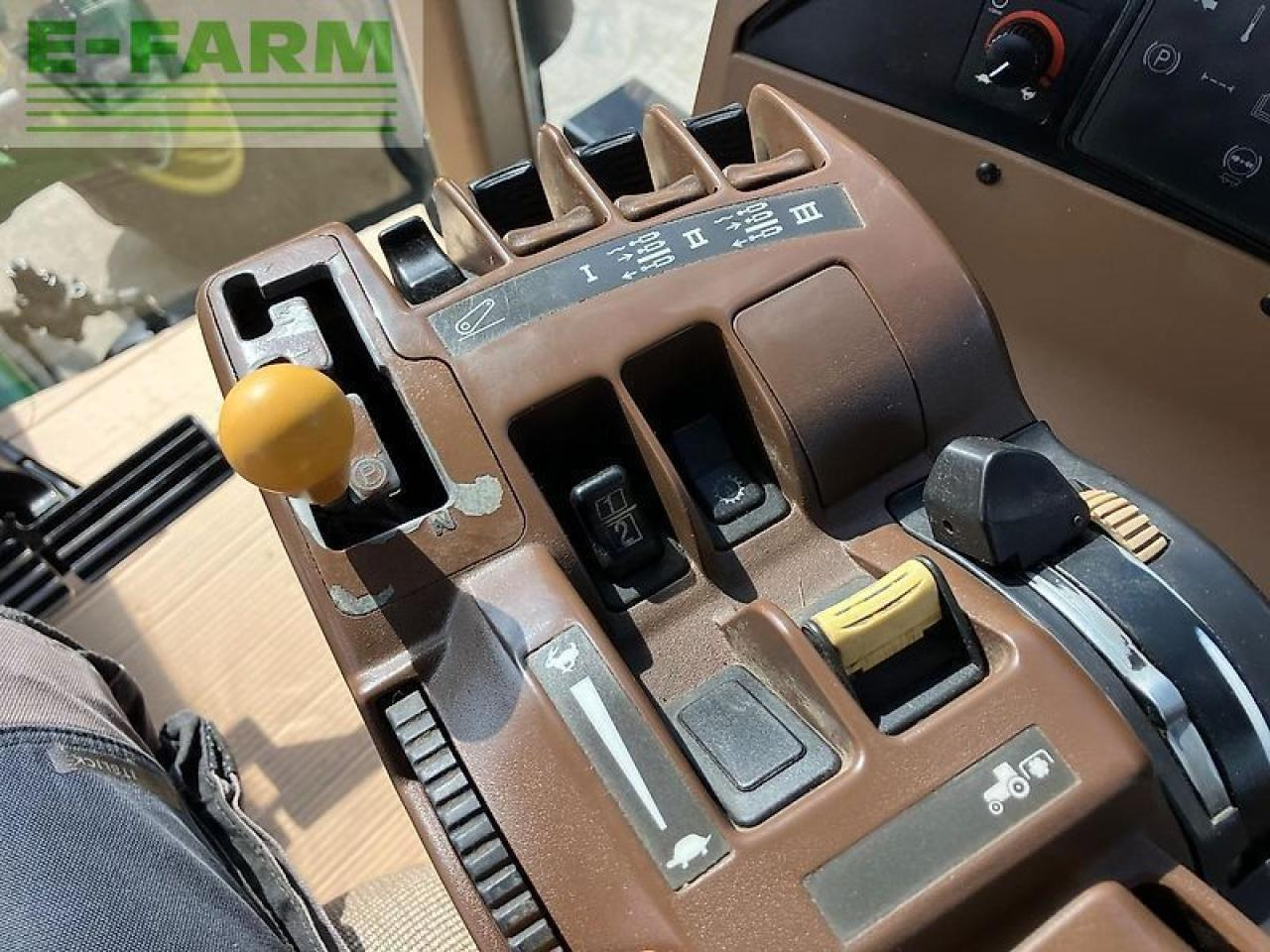 Traktors John Deere 8320 ils: foto 40