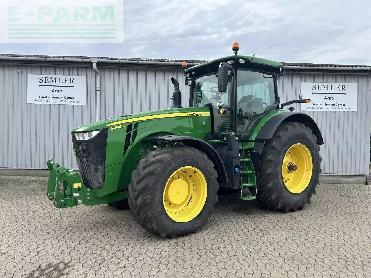 John Deere 8345r - Traktors: foto 1 John Deere 8345r - Traktors: foto 1