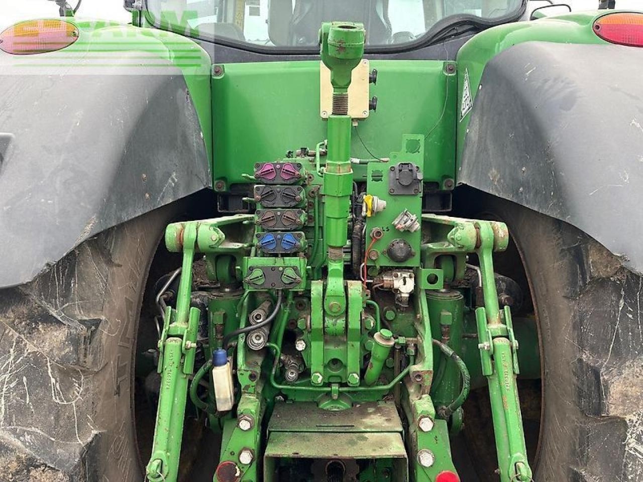 Traktors John Deere 8345r: foto 15