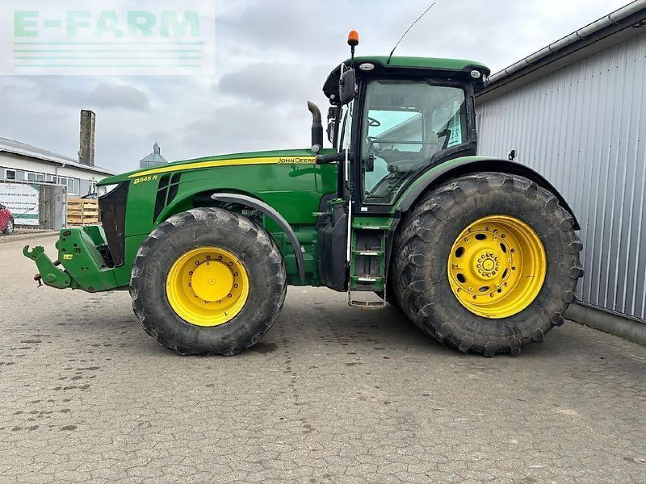 Traktors John Deere 8345r: foto 8