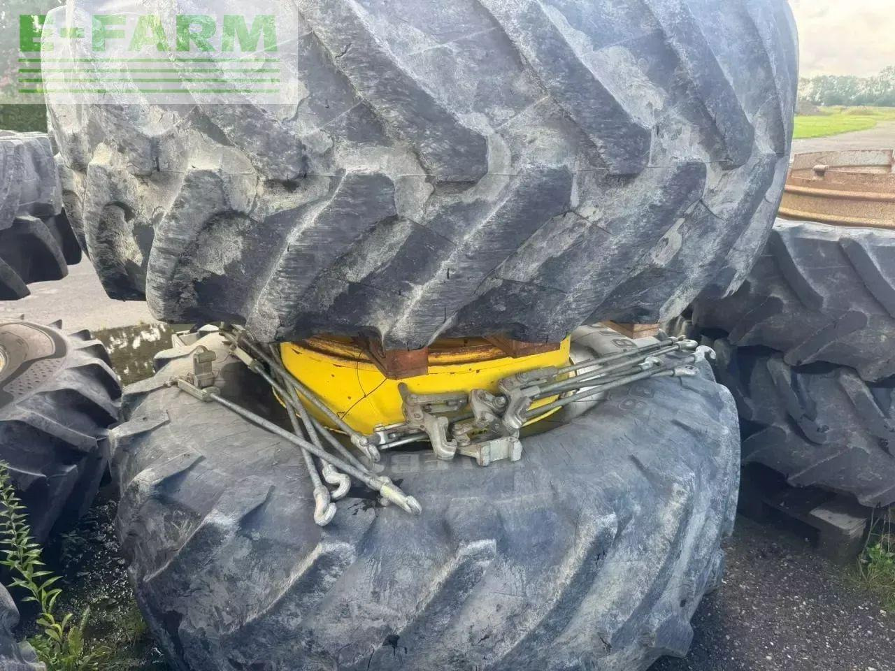 John Deere 8345r - Traktors: foto 4 John Deere 8345r - Traktors: foto 4