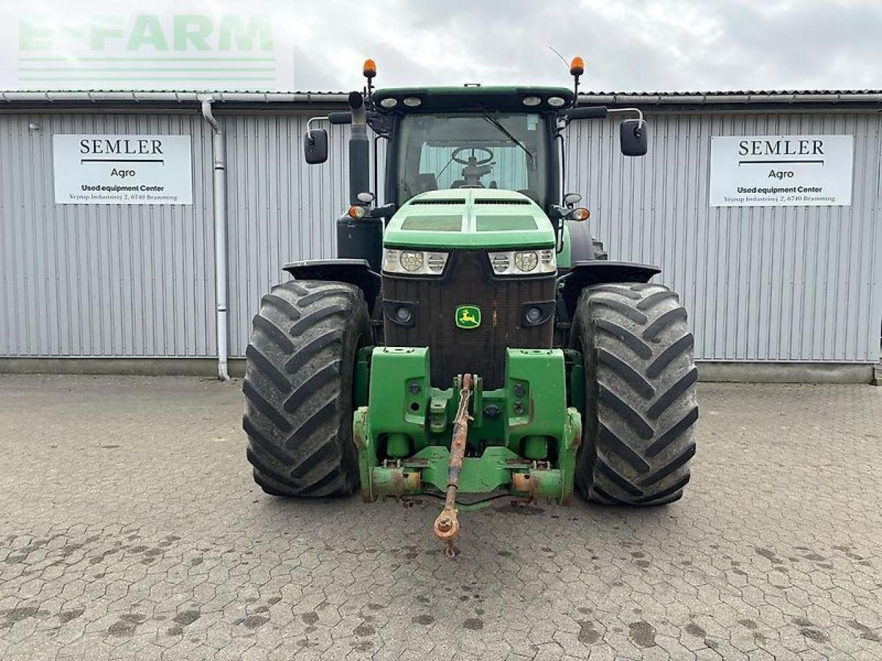 Traktors John Deere 8345r: foto 11
