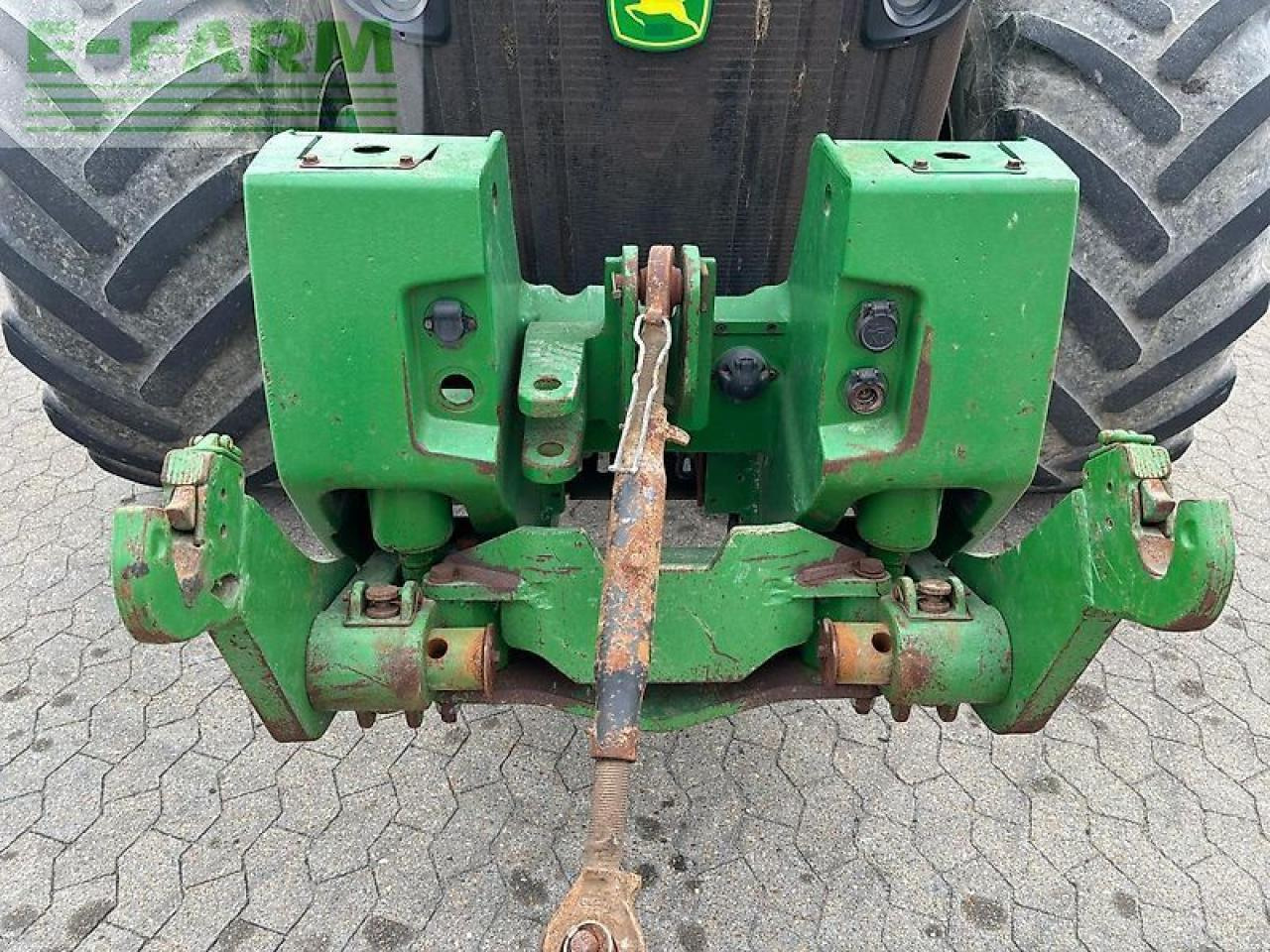 Traktors John Deere 8345r: foto 14
