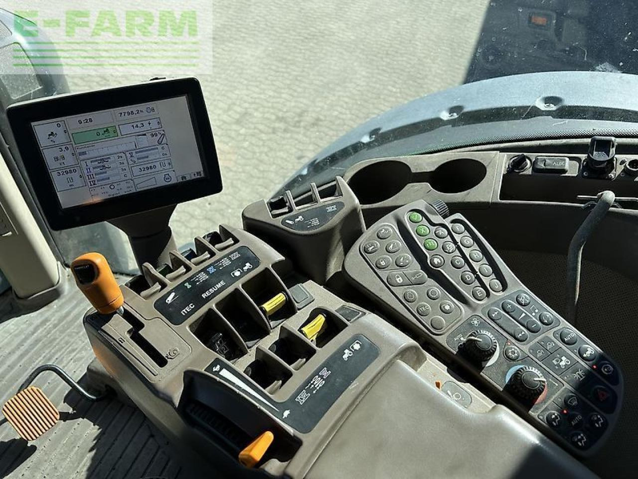 John Deere 8360r - Traktors: foto 3 John Deere 8360r - Traktors: foto 3