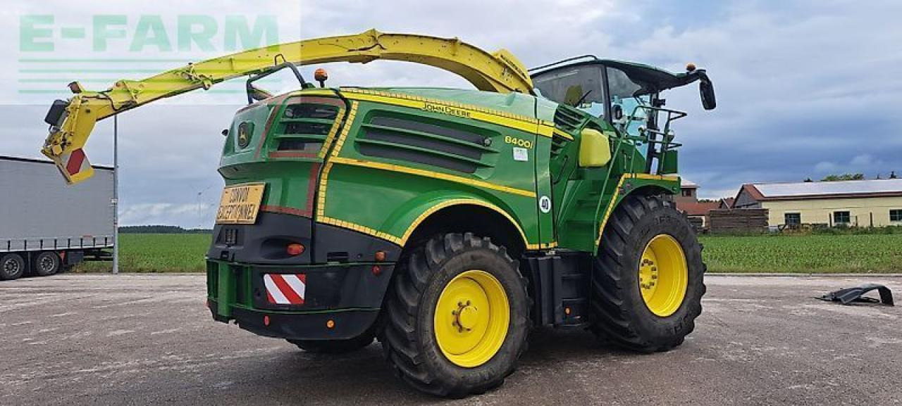 John Deere 8400 - Lopbarības kombains: foto 4 John Deere 8400 - Lopbarības kombains: foto 4