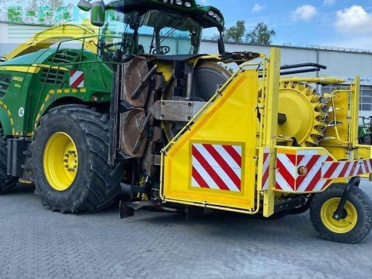 John Deere 8400i stalkbuster - Lopbarības kombains: foto 1 John Deere 8400i stalkbuster - Lopbarības kombains: foto 1