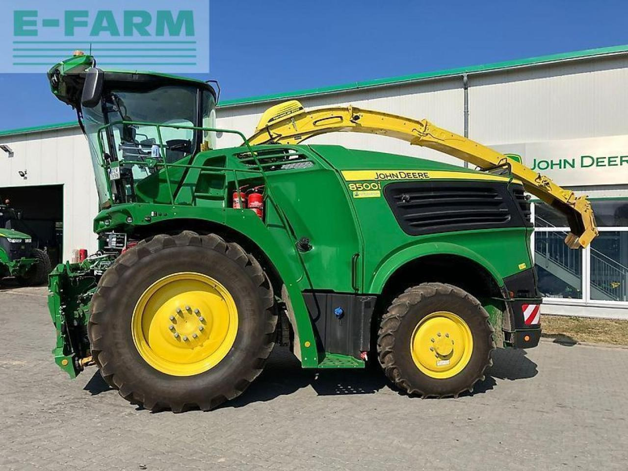 John Deere 8500 prodrive - Lopbarības kombains: foto 4 John Deere 8500 prodrive - Lopbarības kombains: foto 4