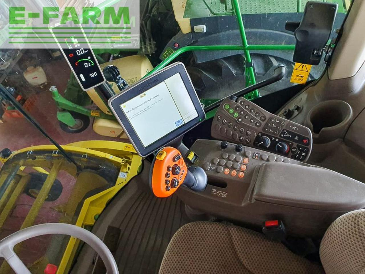 Lopbarības kombains John Deere 8600I: foto 16