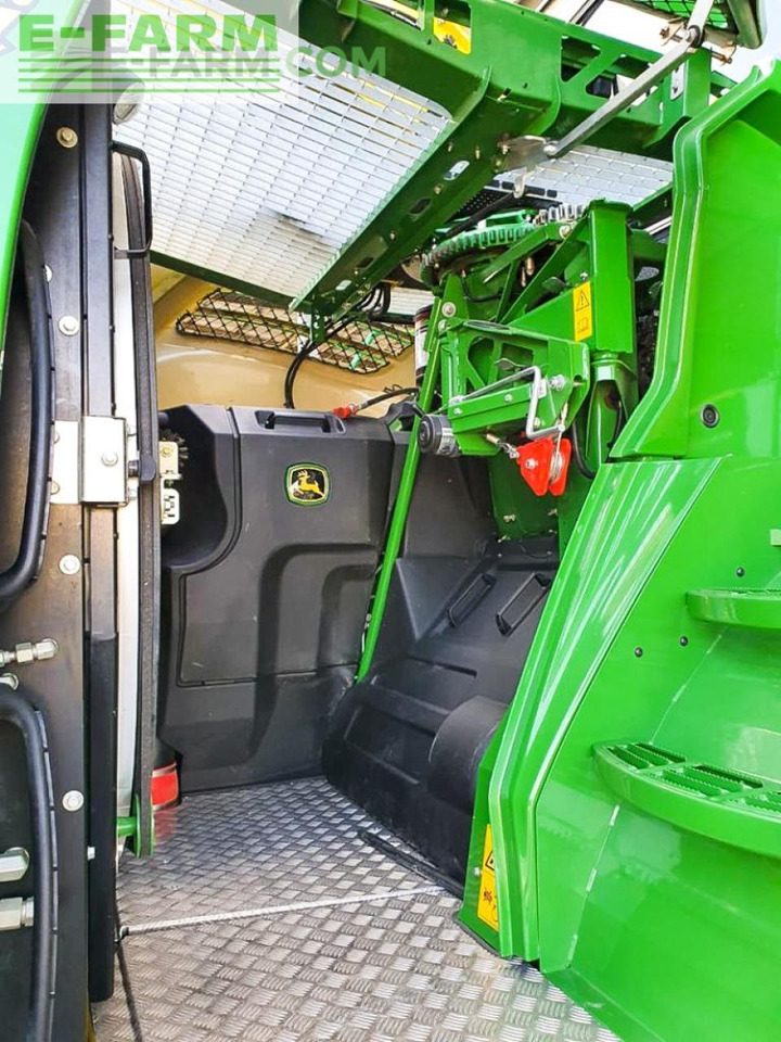 Lopbarības kombains John Deere 8600I: foto 11