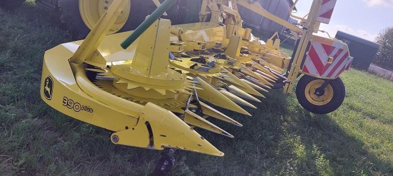 Lopbarības kombains John Deere 8600i: foto 7