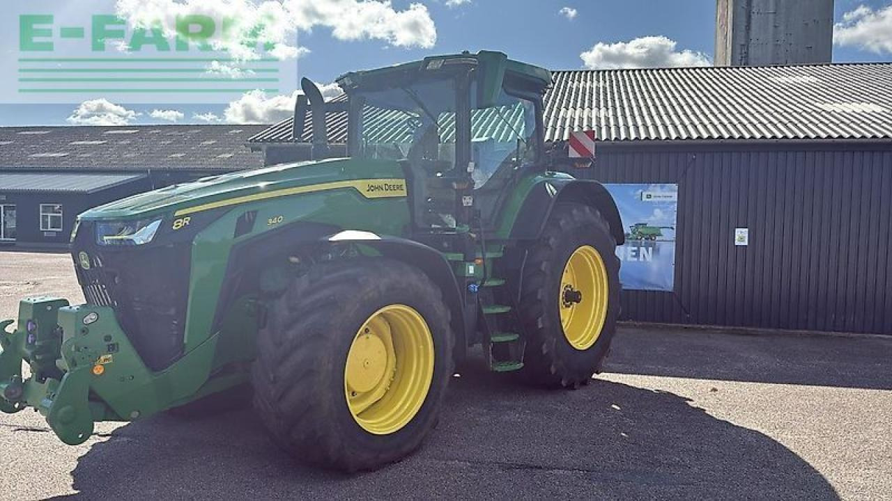 John Deere 8r 340 - Traktors: foto 1 John Deere 8r 340 - Traktors: foto 1