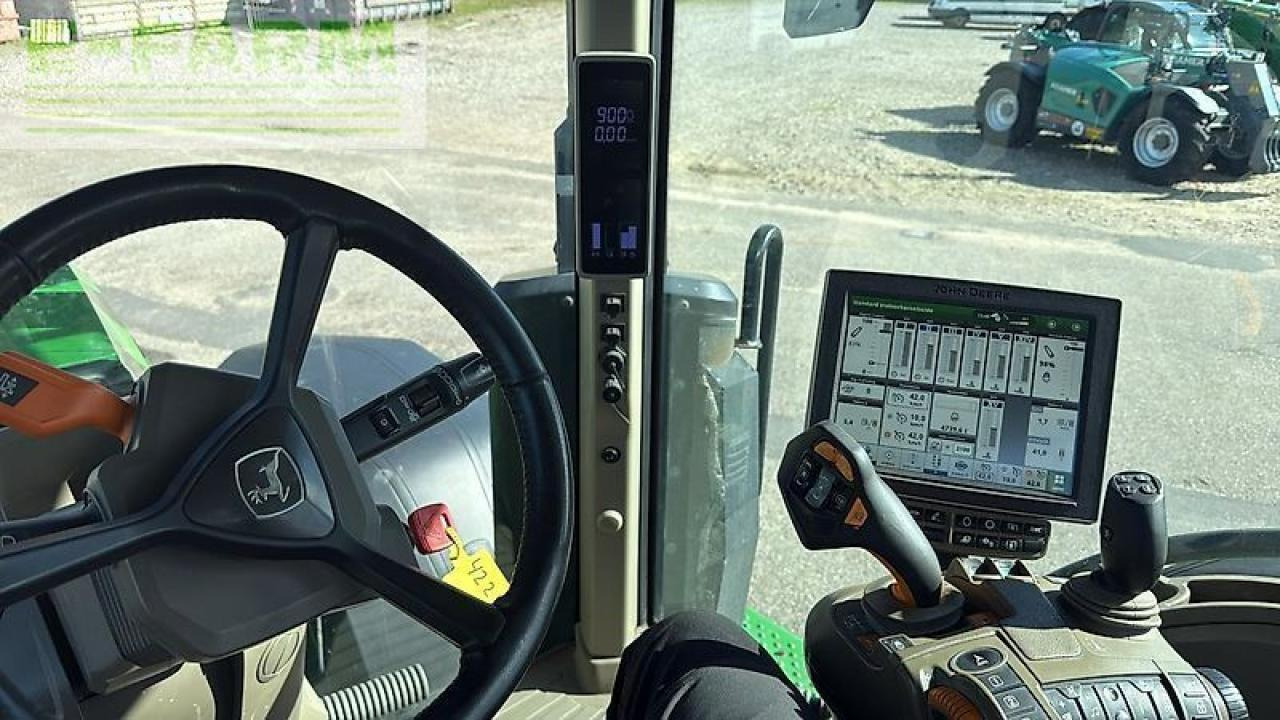 John Deere 8r 340 - Traktors: foto 2 John Deere 8r 340 - Traktors: foto 2