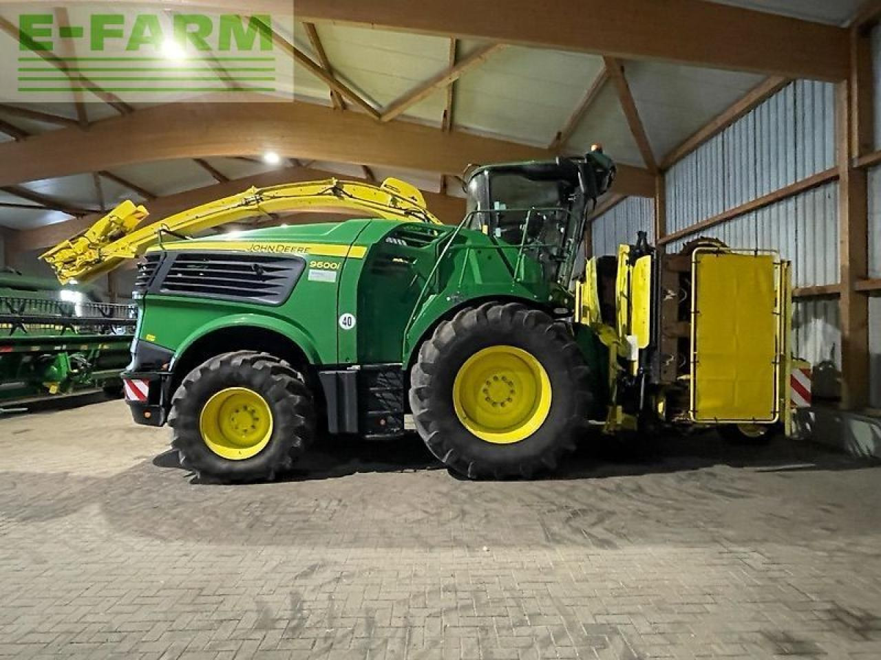John Deere 9600 motor neu! - Lopbarības kombains: foto 2 John Deere 9600 motor neu! - Lopbarības kombains: foto 2
