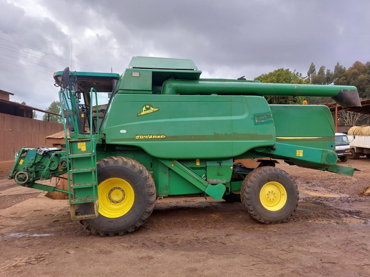 John Deere 9640WTS HillMaster - Labības kombains: foto 2 John Deere 9640WTS HillMaster - Labības kombains: foto 2