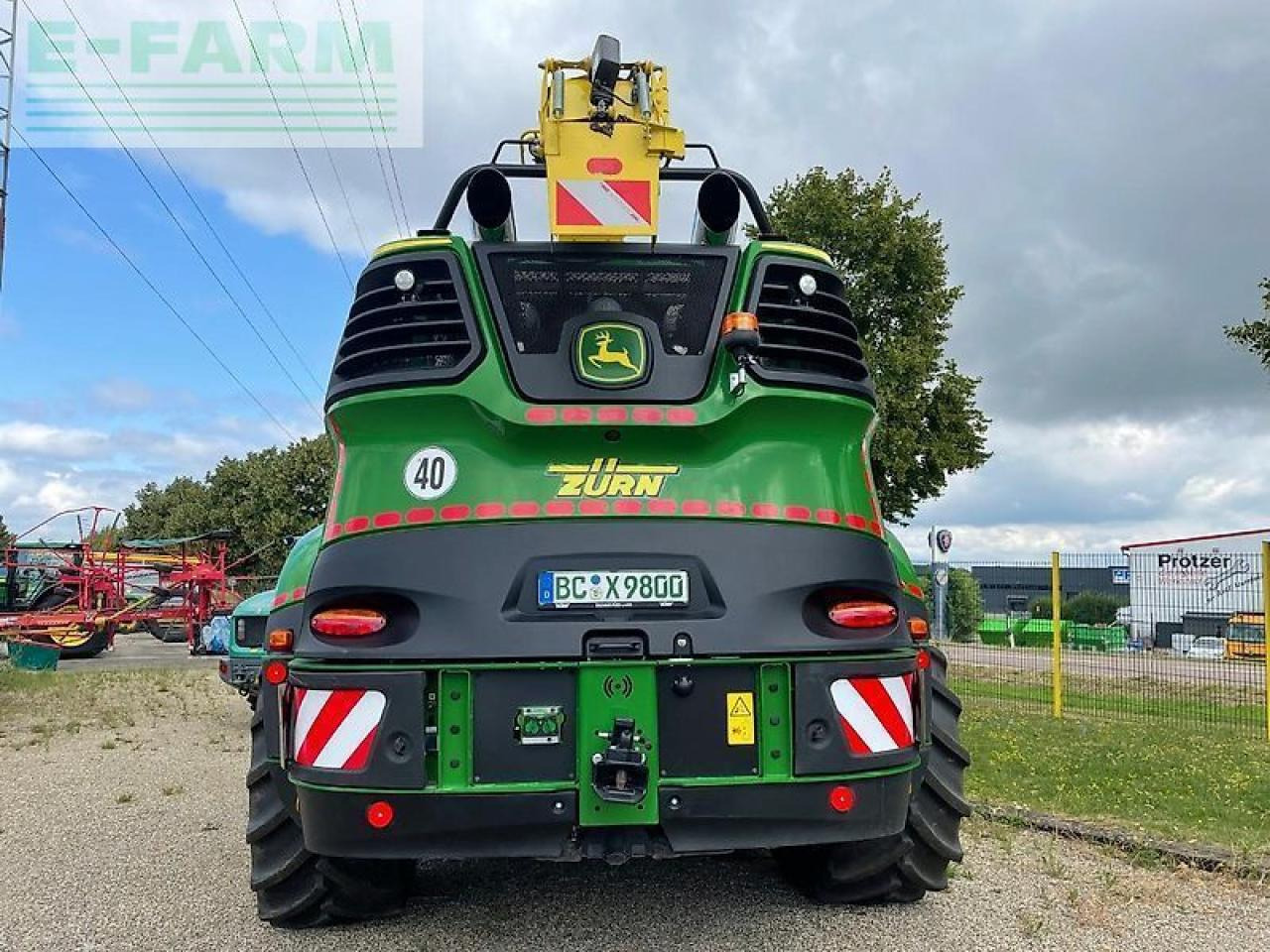 Lopbarības kombains John Deere 9800i (my2022): foto 6