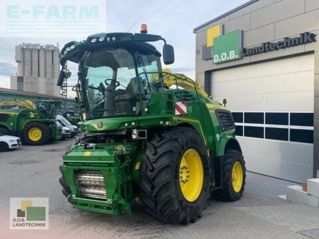 John Deere 9900 i - Lopbarības kombains: foto 3 John Deere 9900 i - Lopbarības kombains: foto 3