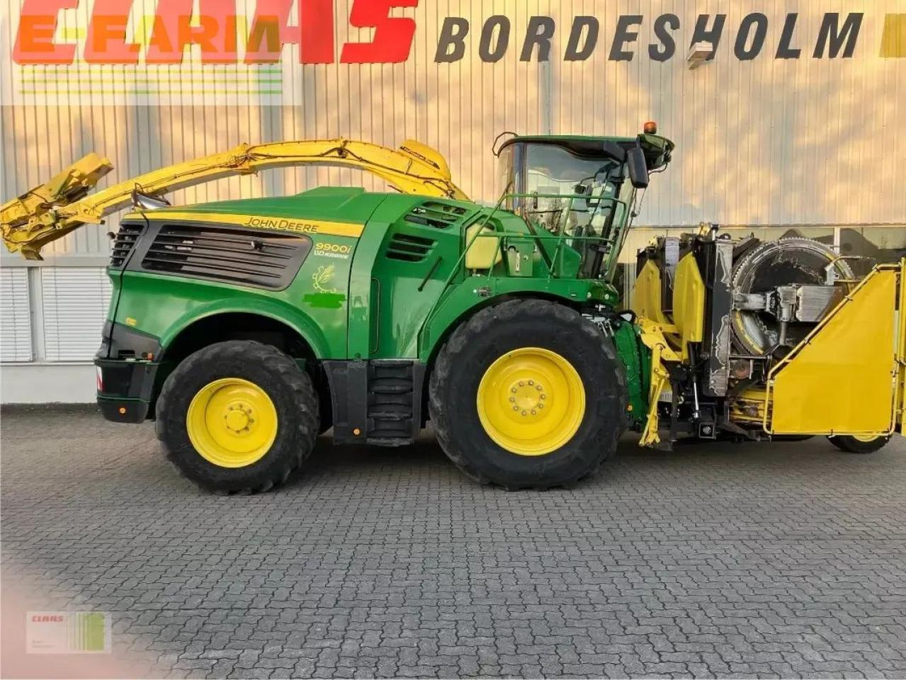 John Deere 9900i - Lopbarības kombains: foto 1 John Deere 9900i - Lopbarības kombains: foto 1