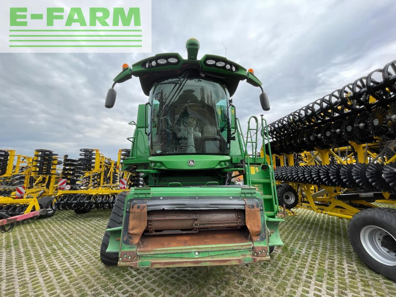 John Deere S690i - Labības kombains: foto 3 John Deere S690i - Labības kombains: foto 3