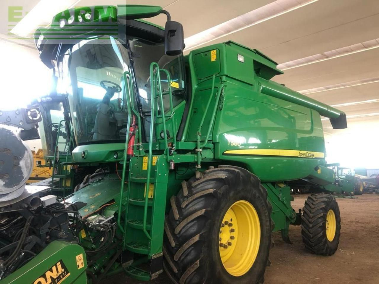 John Deere T560 - Labības kombains: foto 4 John Deere T560 - Labības kombains: foto 4