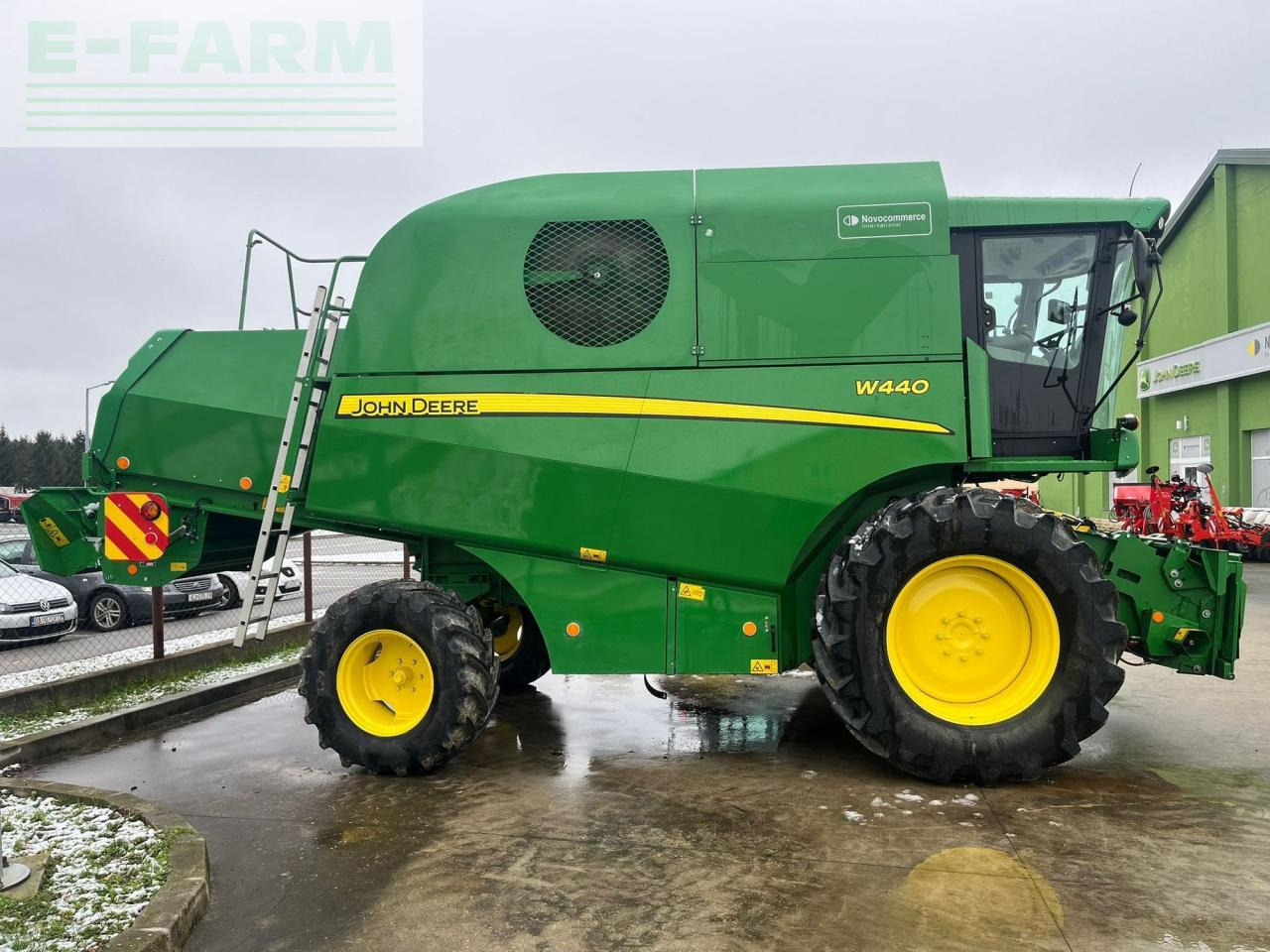 John Deere W440 - Labības kombains: foto 4 John Deere W440 - Labības kombains: foto 4