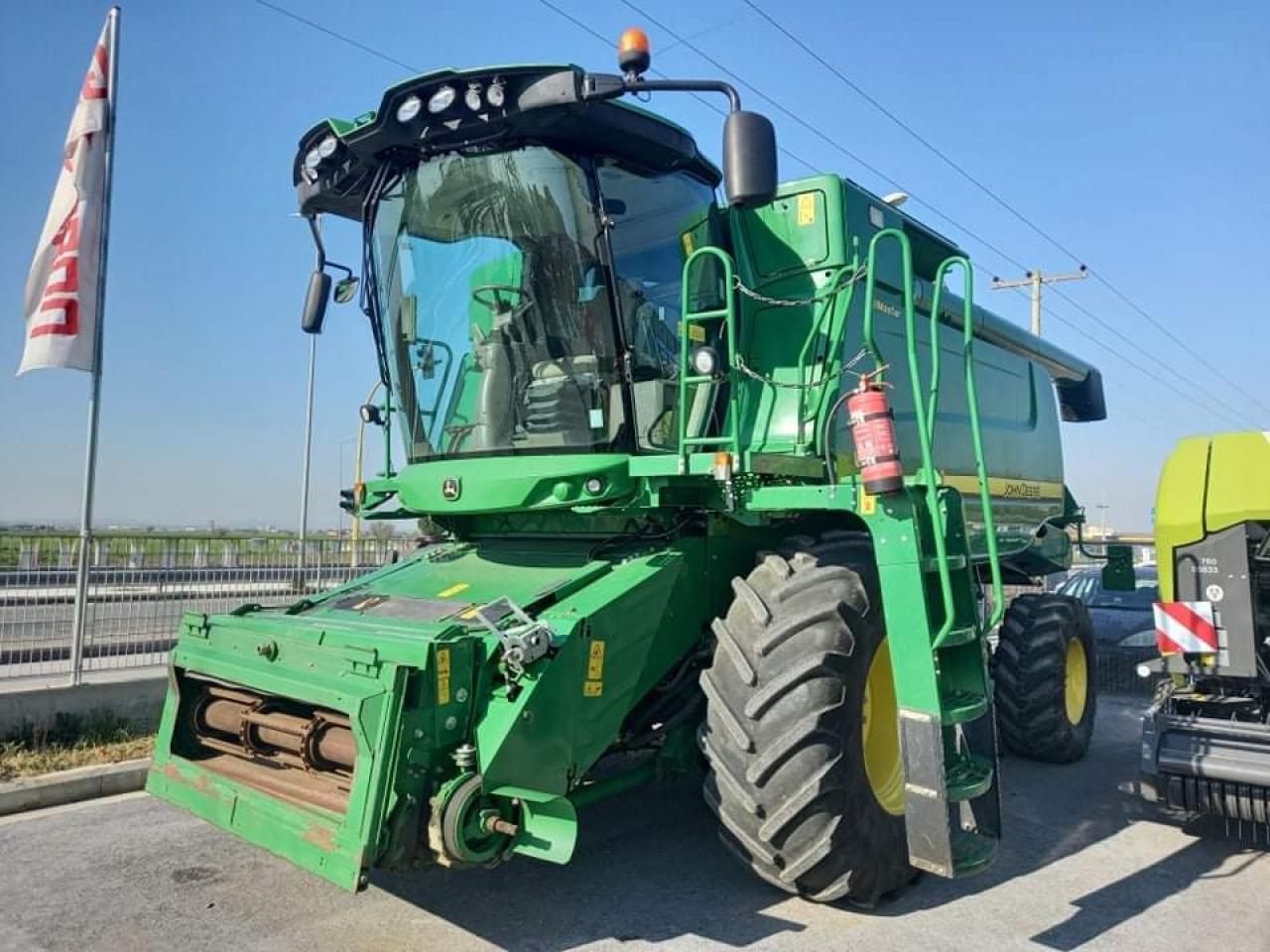 John Deere W650 - Labības kombains: foto 2 John Deere W650 - Labības kombains: foto 2