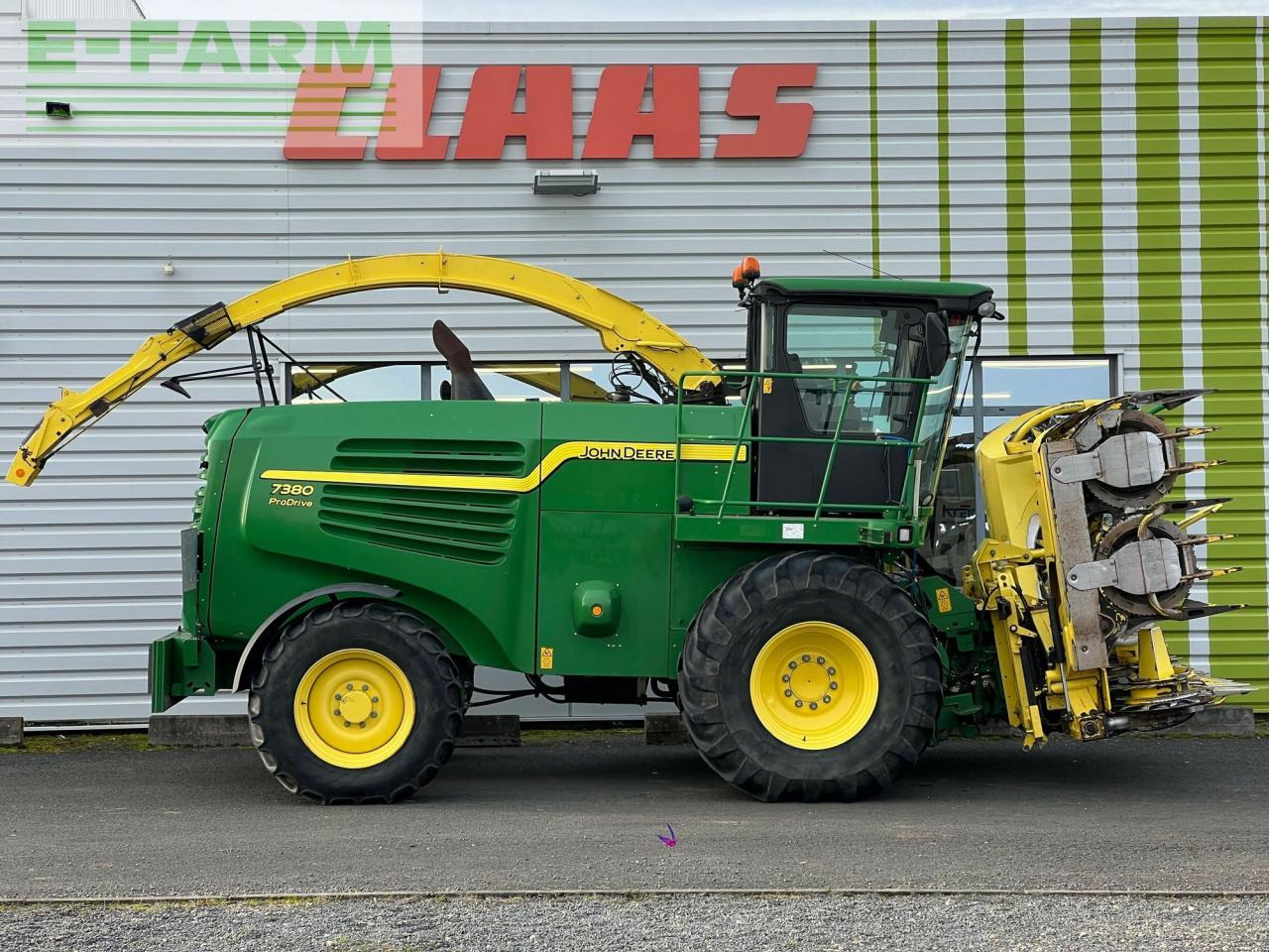 John Deere ensileuse j-d 7380 - Lopbarības kombains: foto 2 John Deere ensileuse j-d 7380 - Lopbarības kombains: foto 2