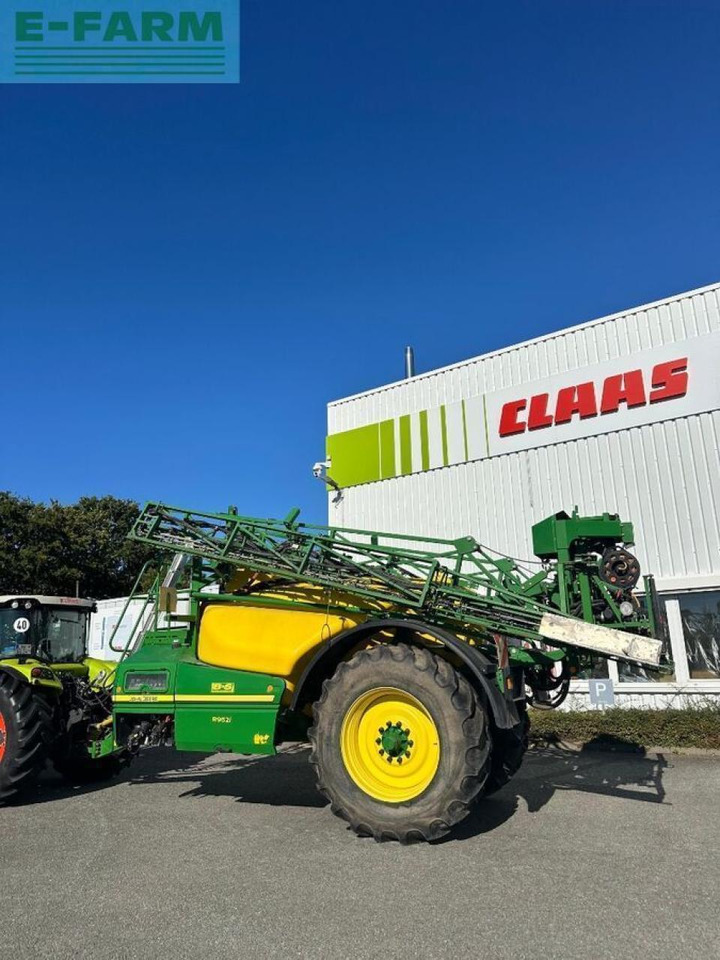 John Deere r952 i - Piekabināmais miglotājs: foto 5 John Deere r952 i - Piekabināmais miglotājs: foto 5