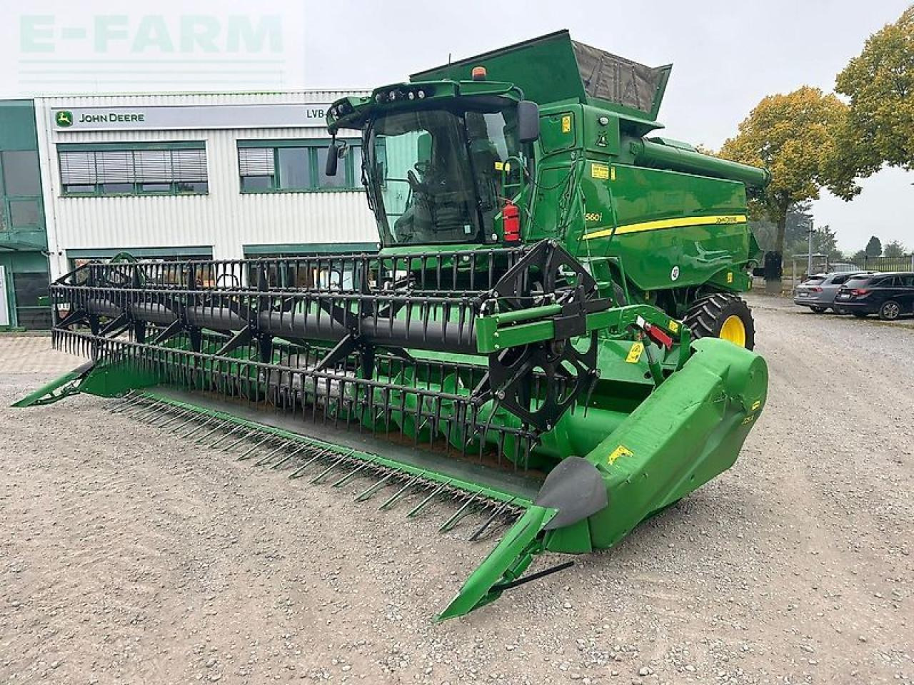 John Deere t560 - Labības kombains: foto 1 John Deere t560 - Labības kombains: foto 1