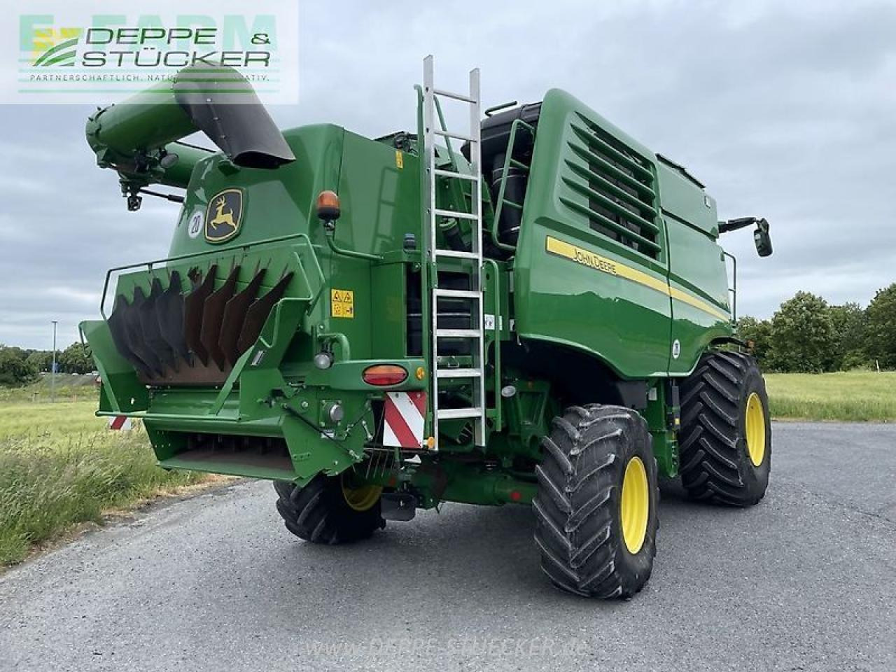 John Deere t560 mit 722pf - Labības kombains: foto 2 John Deere t560 mit 722pf - Labības kombains: foto 2