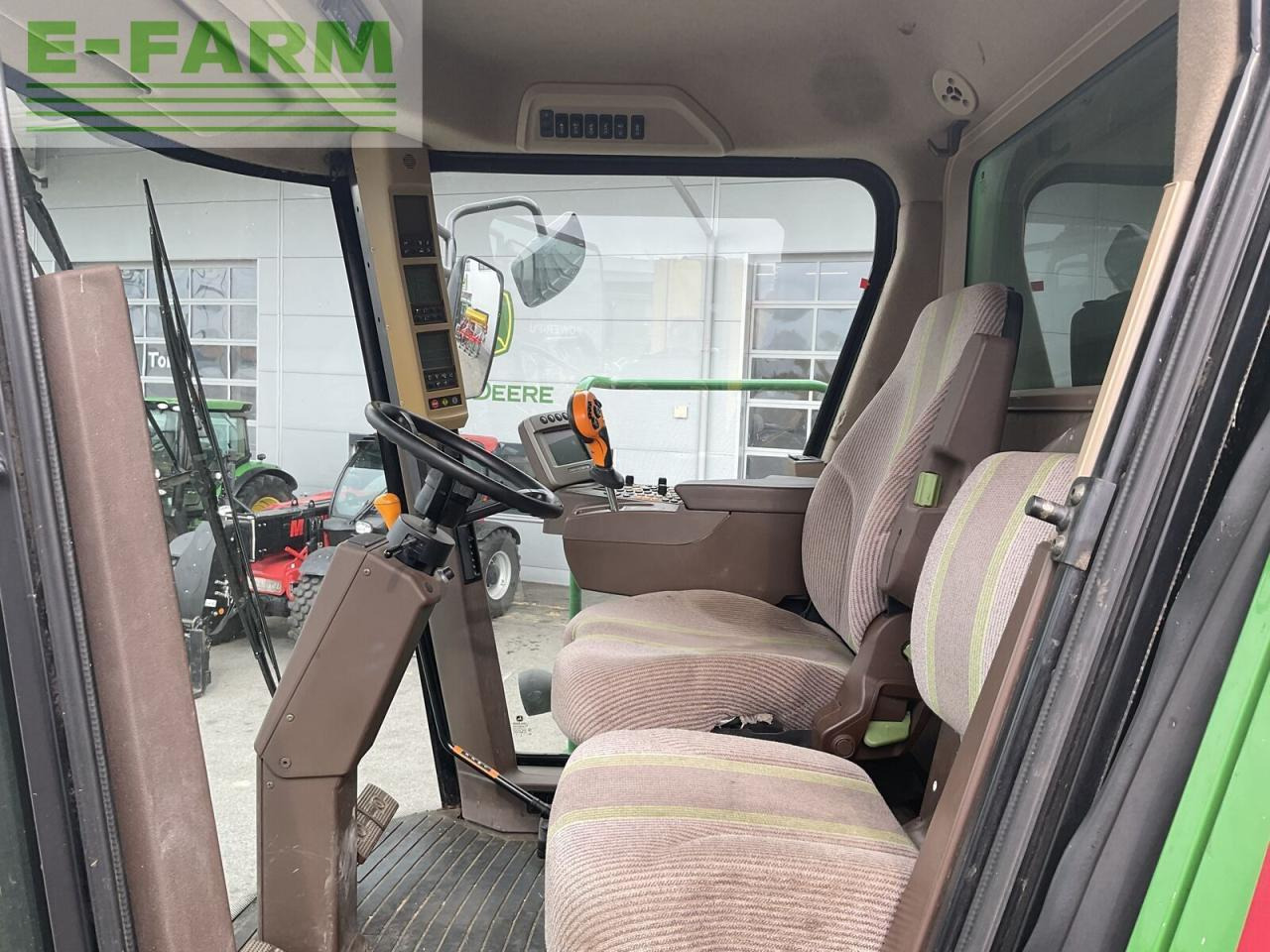 John Deere t560hm - Labības kombains: foto 2 John Deere t560hm - Labības kombains: foto 2