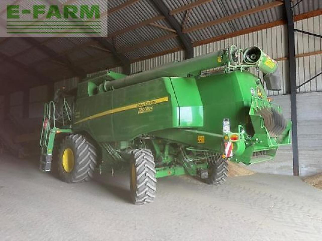 John Deere t660 - Labības kombains: foto 1 John Deere t660 - Labības kombains: foto 1